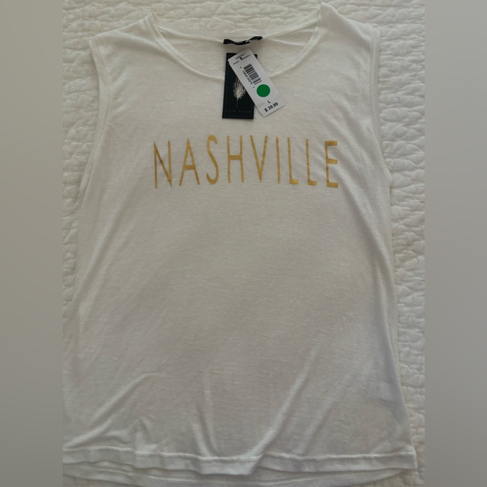 Sleeveless cream Nashville t-shirt